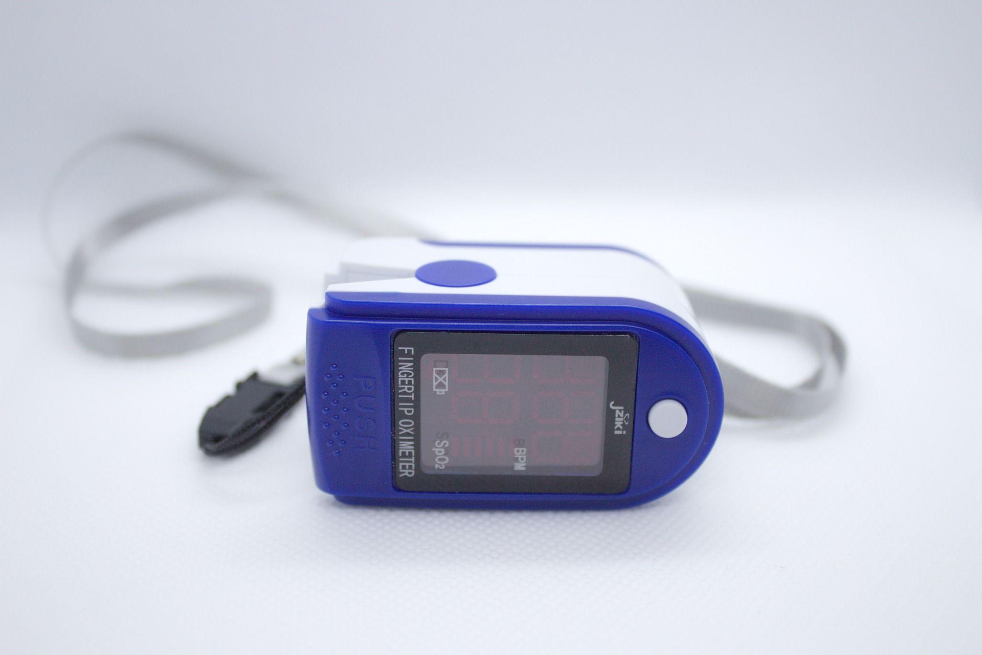 pulse-oximeter-g275d95b36_1920.jpg